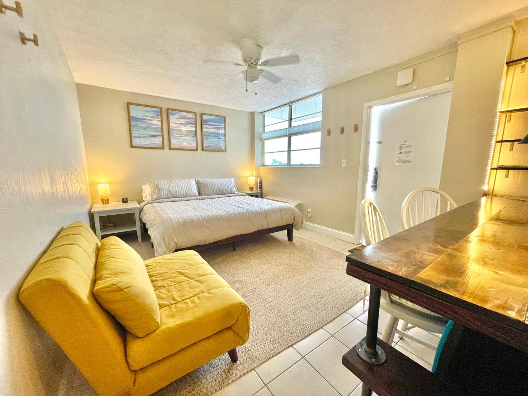 Sunset Studio Daytona Beachfront Экстерьер фото