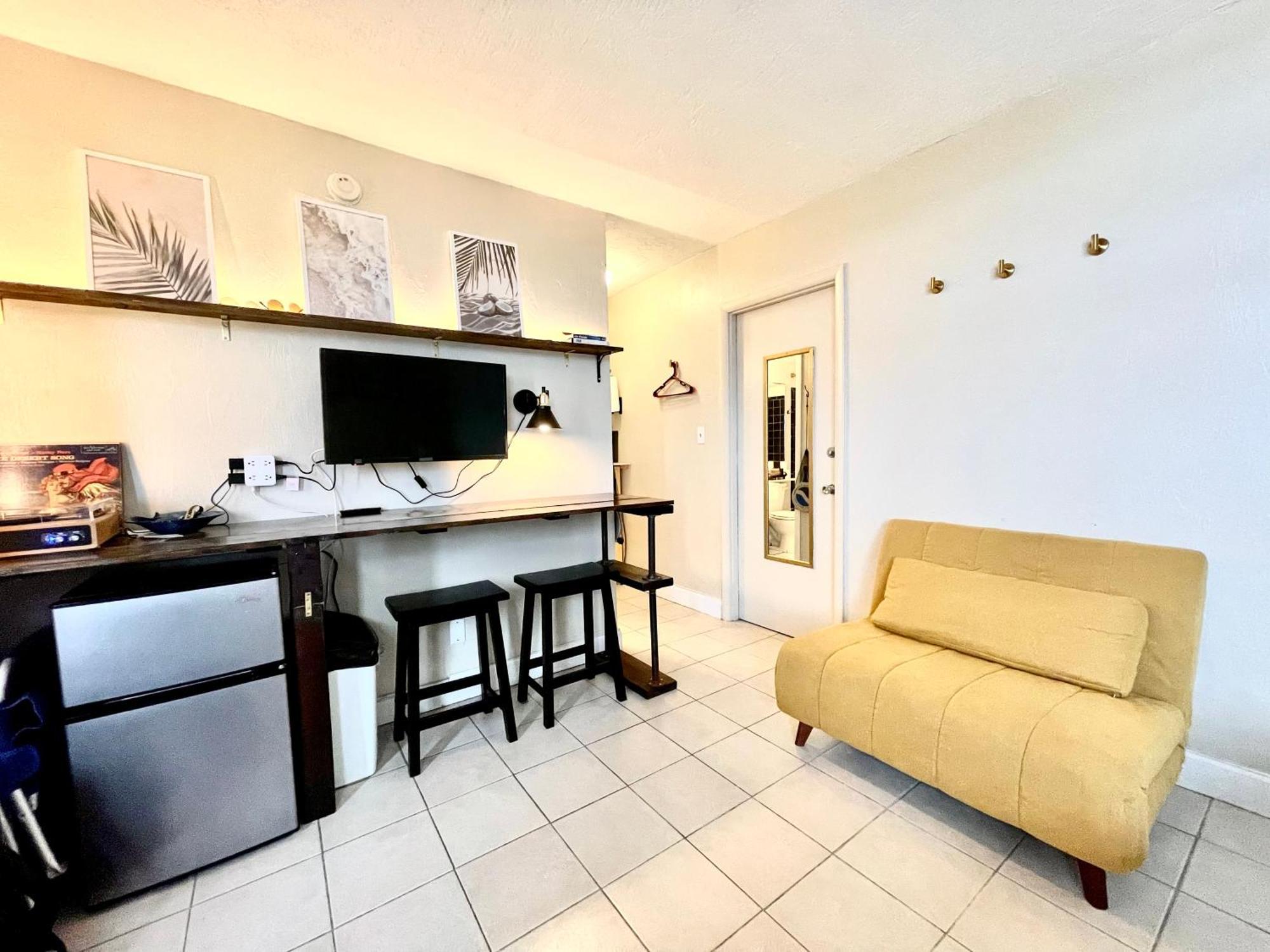 Sunset Studio Daytona Beachfront Экстерьер фото